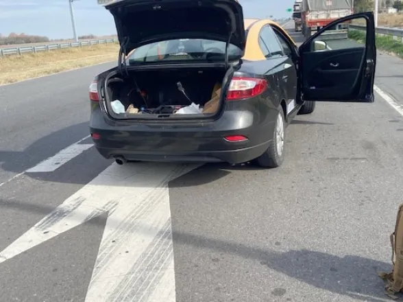 Taxista rosarino cae con más de 26 kilos de cocaína en control en Junín