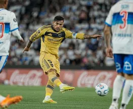 Boca juega a todo o nada frente a Universidad Católica