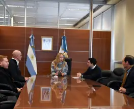 Buscan acelerar los trámites para dar escrituras a más familias