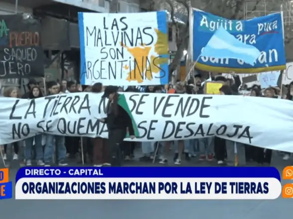 Organizaciones de San Juan salieron a la Plaza 25 de Mayo contra la Ley de Tierras