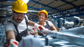 La producción fabril mejoró en junio, pero el semestre sigue en rojo