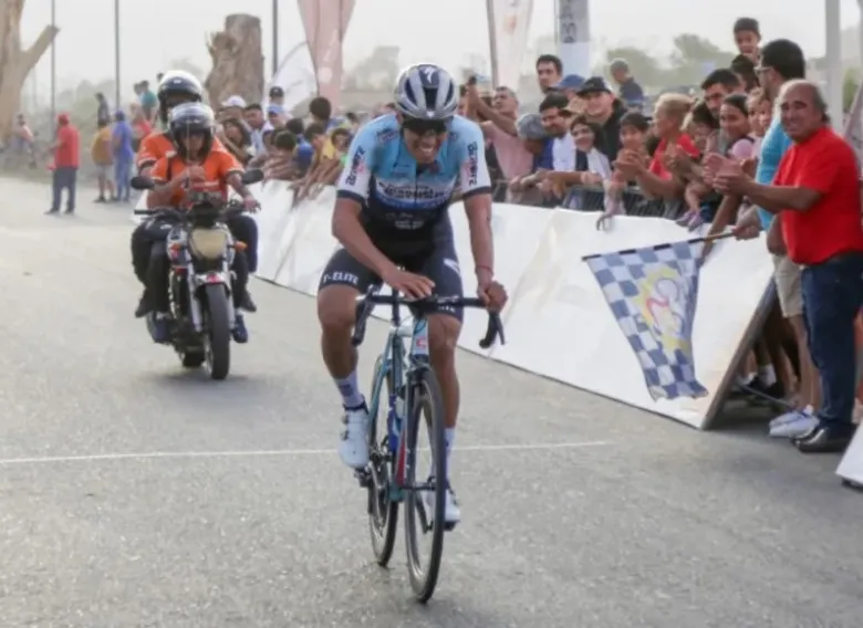 Sol Naciente llegó con ventaja y se quedó con la gran final del ciclismo sanjuanino
