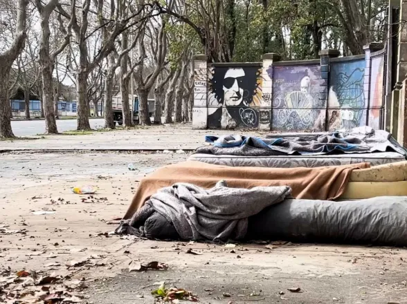 Un relevamiento en varias provincias indicó que 9.421 personas viven en la calle