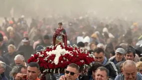 Bermejo explotó de devoción: unas 10.000 personas cerraron a pleno las fiestas de San Expedito