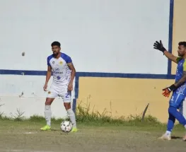 López Peláez pegó afuera y se acomodó entre los que van por el Reducido