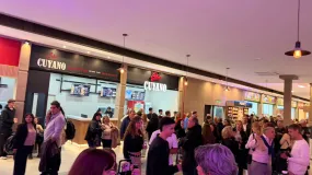 Orrego participó de la inauguración de un importante centro comercial en Chimbas