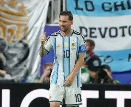 Messi metió tres y ya manda en la tabla histórica de los Mundiales