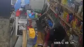 Entraron a robar en un almacén de Cabot y el video sacó a la luz el momento del ataque