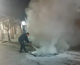 Un contenedor ardió de madrugada en Capital y la Justicia quiere saber qué pasó