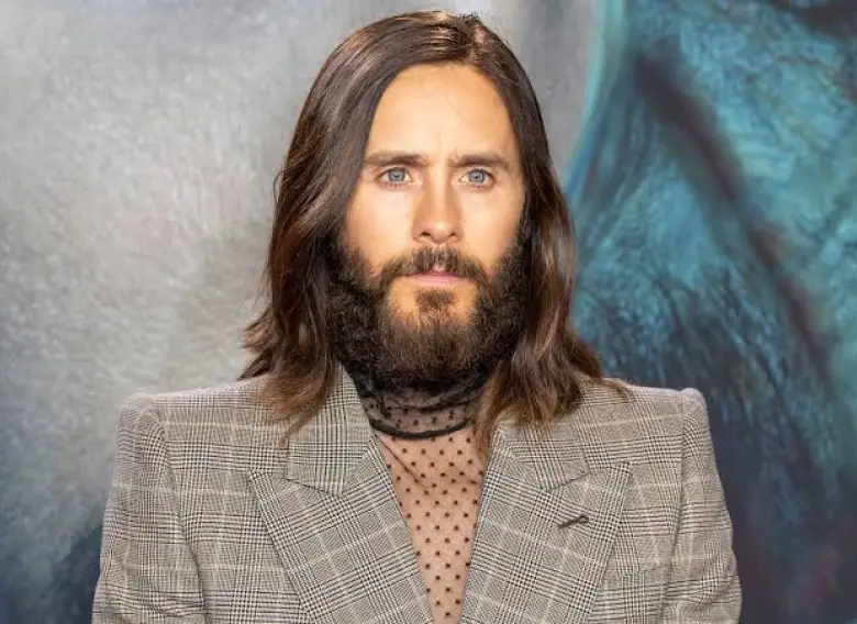 Fuertes denuncias sacuden a Jared Leto en un informe de la BBC