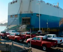 Argentina cerró con Ecuador un acuerdo que le abre mejor paso a los autos nacionales