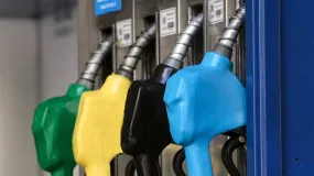 El Gobierno suspendió los aumentos de mayo en los combustibles