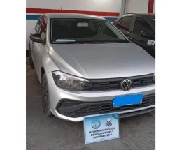 En una maniobra exprés, la Policía encontró un auto sustraído en Capital
