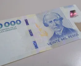 Los sueldos en blanco volvieron a quedar atrás de la inflación y la pérdida ya se siente fuerte