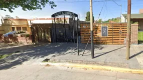 Hicieron un boquete, vaciaron un bar de Libertador y se llevaron hasta las sombrillas