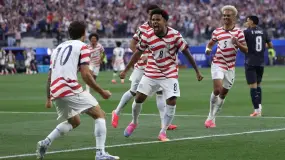 Estados Unidos arrancó con una paliza ante Paraguay y marcó la cancha en el Grupo D