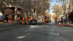 El microcentro de Capital suma asfalto nuevo y siguen los trabajos en varias calles