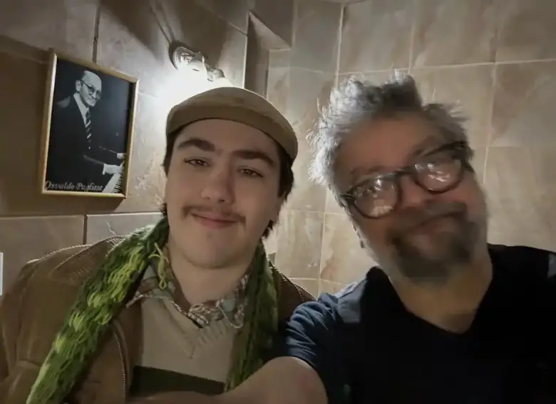 El nene viral de Bahía Blanca volvió a ver a Liniers ya convertido en artista