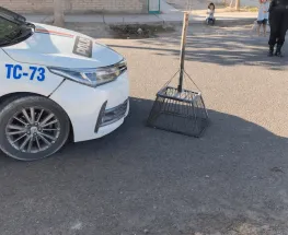 Un chico de 14 años fue interceptado con un basurero metálico en plena zona descampada