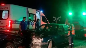 Fuerte choque frontal en Caucete: dos personas terminaron hospitalizadas