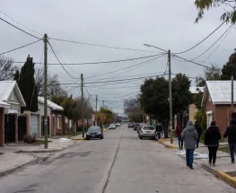 Un lunes más frío que abrazo de ex: llega el sur y no se pasa de 17° en San Juan