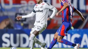 San Lorenzo dejó escapar el triunfo y Santos se llevó un punto del Nuevo Gasómetro