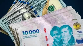 El dólar arrancó el viernes con nuevas pizarras y el bolsillo en alerta