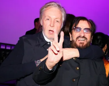 McCartney y Starr volvieron a cantar juntos en una canción que mira hacia su niñez