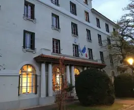 Residentes de la Casa Argentina denuncian castigos y exclusiones en la residencia