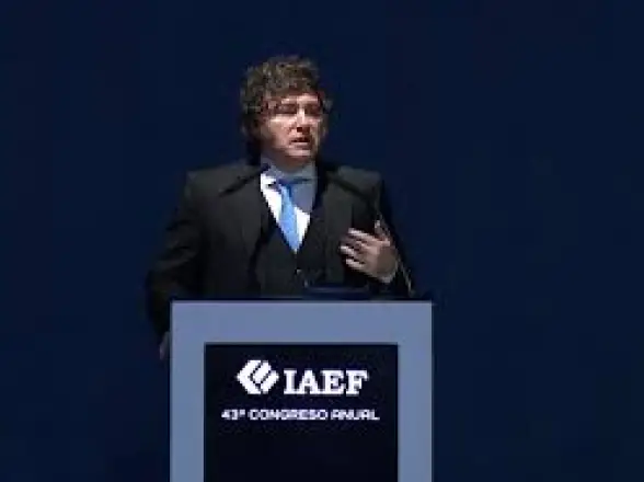Milei quiere empujar la IA en el país con menos trabas y un régimen especial