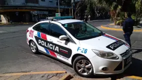 Salió de la escuela y su expareja la cruzó en Santa Lucía: la golpeó y terminó preso