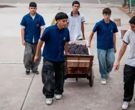 Más de 1.500 chicos ya hacen prácticas y se meten de lleno en el mundo laboral