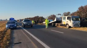 Tragedia en la Ruta 2: Un auto chocó, se incendió y dos vecinos de La Matanza murieron calcinados.