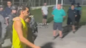 ¡No se puede creer! El picante golpe de Naveda a Sterman terminó en escándalo y fuerte sanción