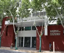 El paro se hace sentir en los preuniversitarios: baja presencia docente en las aulas