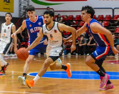 Urquiza sumó la tercera caída al hilo y viene dura la mano