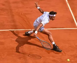 Etcheverry pegó primero y dio el golpe ante Dimitrov