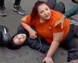 Una discusión de tránsito terminó con una feroz pelea entre mujeres