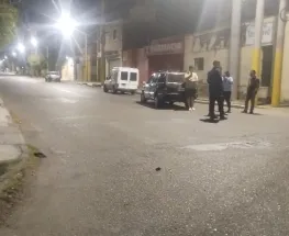 Una moto y un Fiat Duna protagonizaron un fuerte impacto en Albardón