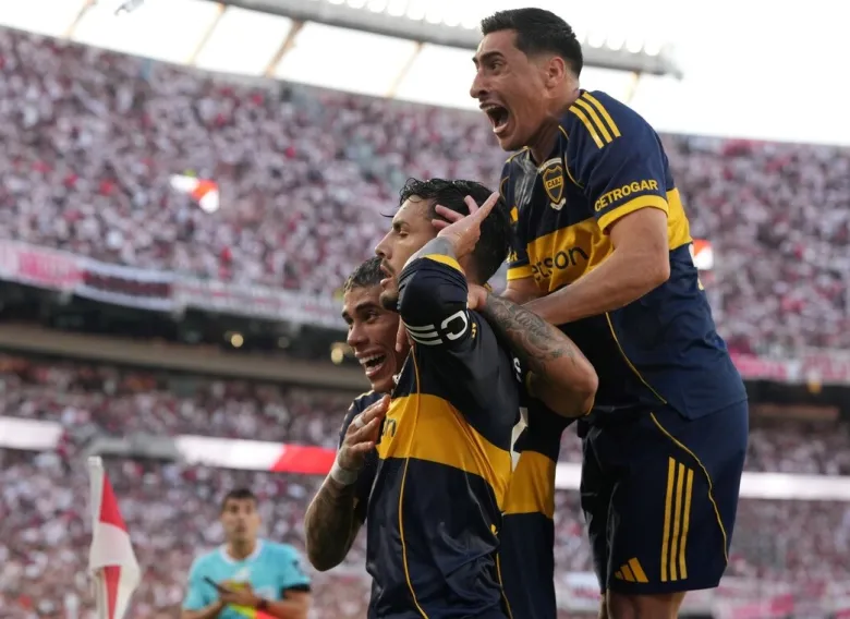 Leandro Paredes llama a silencio a los hinchas de River