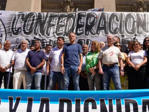 La CGT prepara una marcha para el 30 de abril y aprieta al Gobierno por la reforma laboral