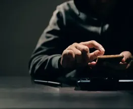 Entró a una app por unas promociones y le vaciaron la cuenta con $3 millones