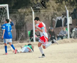 Los candidatos arrancaron firmes y la Primera A ya mostró los dientes