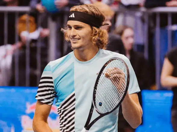 Zverev bajó a Mensik y quedó a un paso de su gran sueño en París