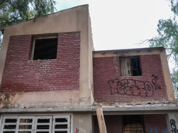Movimientos en la misteriosa "Casa de la Tejedora" reavivan las dudas sobre su destino