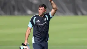 Martínez preocupó un rato, pero llevó calma y apunta al debut de la Selección