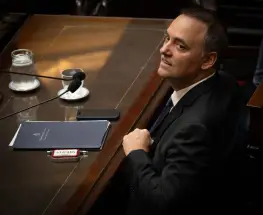 La oposición va por Adorni y el PRO abrió la puerta al quórum