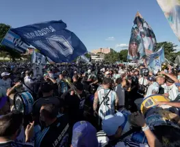 Los argentinos ponen primero la plata antes que otra vuelta olímpica