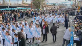 Más de 25.000 personas vibraron en Chimbas con una histórica Promesa de Lealtad a la Bandera