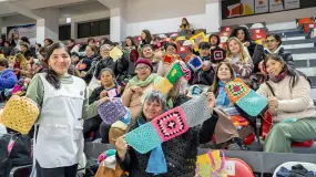 Más de 500 manos sanjuaninas cosieron unas 60 mantas en homenaje a Doña Paula